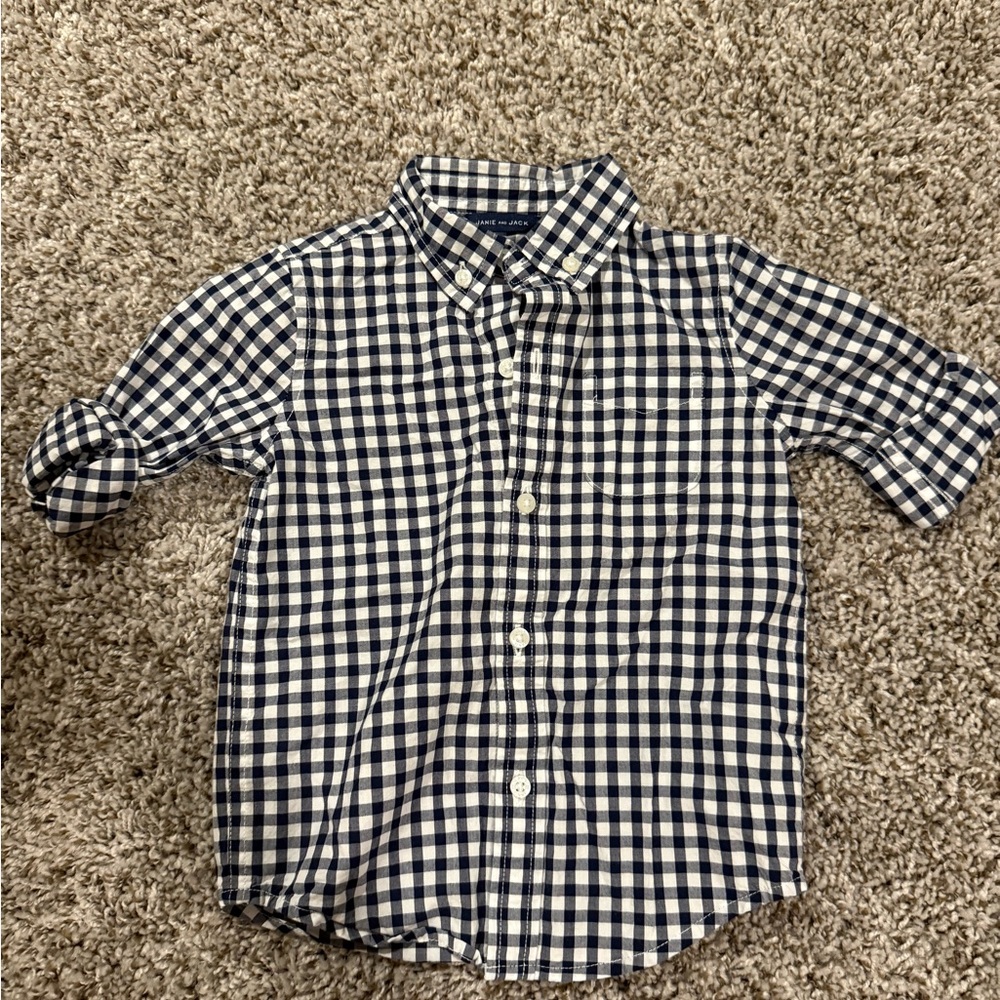 🔴🔴Old Navy Checkered Button Down Shirt